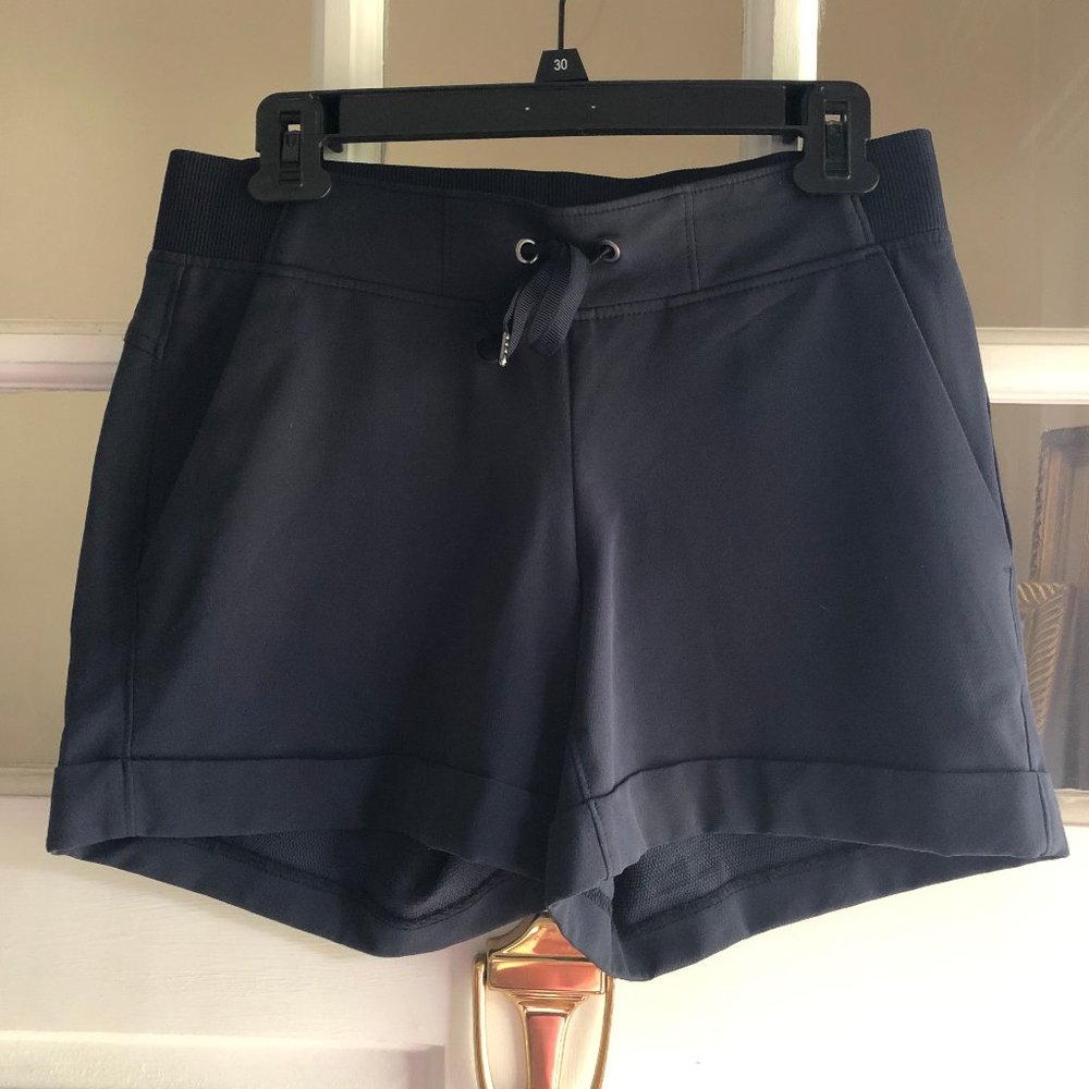 ATHLETA Midtown Cuffed Stretch Shorts